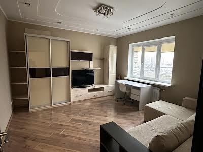 квартира за адресою Драгоманова вул., 31-Б