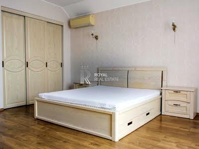 будинок за адресою Соснова вул.