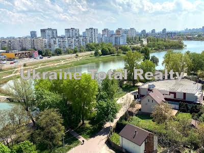 квартира за адресою Райдужна вул., 22