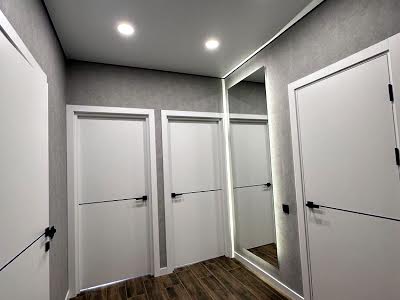 квартира за адресою Свободи вул., 1-C