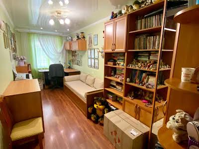 квартира за адресою Великого Кобзаря вул. (Першотравнева), 7