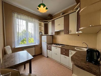 квартира за адресою Кривий Ріг, Центральний вул. (Лермонтова), 40