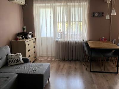 квартира за адресою Артура Савельєва вул. (Черняховського), 12