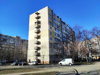 квартира за адресою Симиренка вул., 14Б