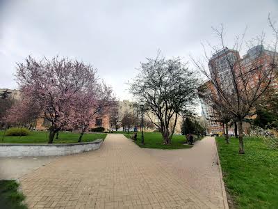 квартира за адресою Василя Тютюнника вул. (Анрі Барбюса), 5