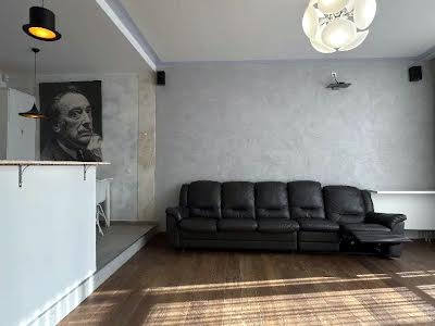 квартира за адресою Крутогірний узвіз (Рогальова), 28