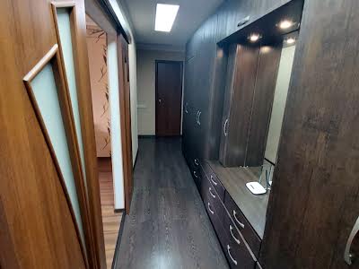 квартира по адресу Космонавтов ул., 68А