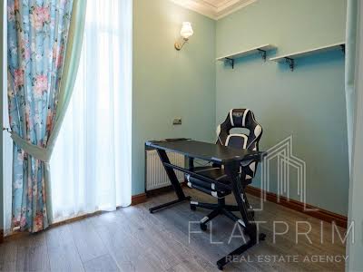 квартира за адресою Регенераторна вул., 4 к17-1