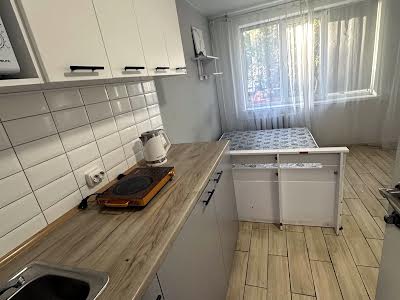 квартира за адресою Леся Курбаса просп., 18