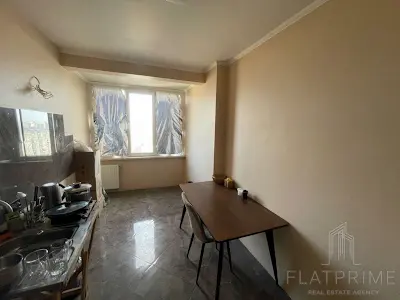 квартира за адресою Богатирська вул., 6-А
