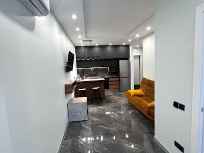 квартира за адресою Зарічна вул., 4