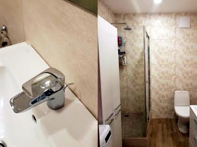 квартира за адресою Зарічна вул., 1б