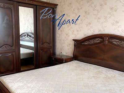 квартира за адресою Миколи Амосова вул., 4