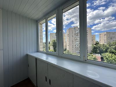 квартира по адресу Леся Курбаса просп., 1-Б