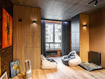 квартира за адресою Анни Ахматової вул., 30