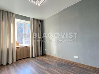 квартира за адресою Правди просп., 33