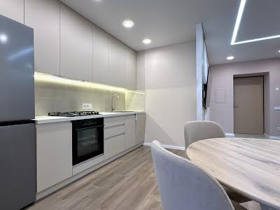 квартира по адресу Домбровського ул., 3в