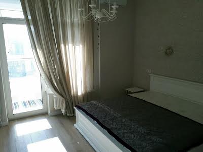 квартира по адресу Леси Украинки бульв., 7в