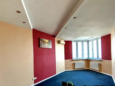 коммерческая по адресу Срібнокільська, 1