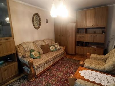 квартира за адресою Симона Петлюри вул. (), 21