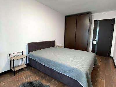 квартира за адресою Панаса Мирного вул., 28а