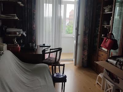 квартира за адресою Вокзальна вул. (Петровського), 6