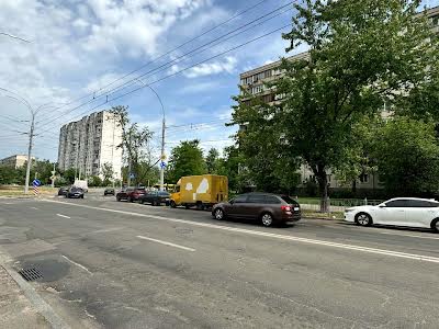 квартира за адресою Мілютенка вул., 40/16