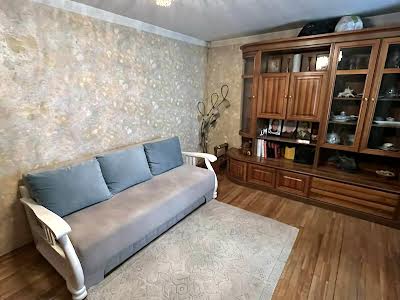 квартира за адресою Оболонська вул., 13-15