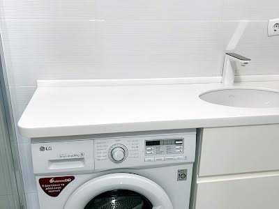 квартира за адресою Регенераторна вул., 4 к17-1