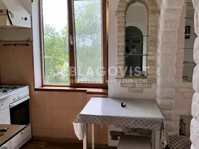 квартира за адресою Симиренка вул., 5