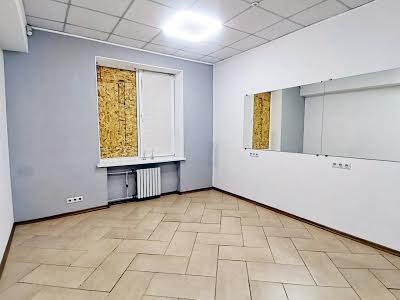 коммерческая по адресу Александровская ул. (Дзержинского), 93