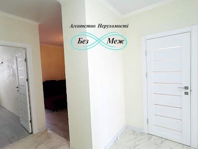 квартира за адресою Молодіжна вул., 4
