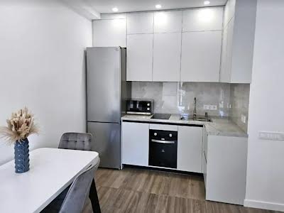 квартира за адресою Михайла Максимовича вул. (Онуфрія Трутенка), 28Е