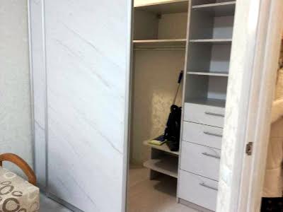 квартира за адресою Олексія Вадатурського вул., 18