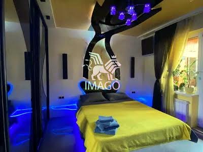 квартира за адресою Анни Ахматової вул., 43