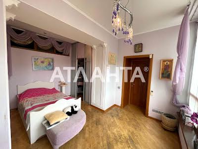 квартира за адресою Педагогічна вул., 27