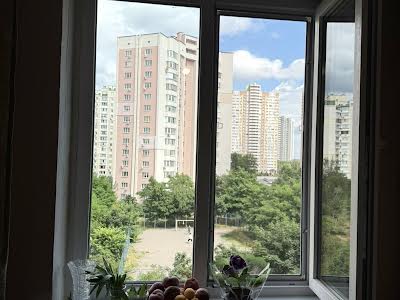 квартира за адресою Лариси Руденко вул., 21-А