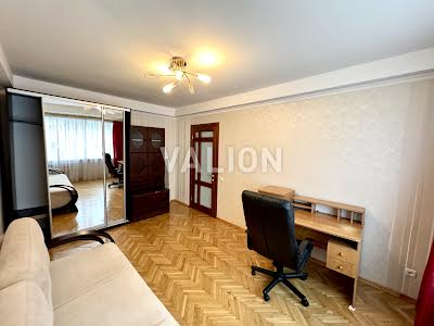 квартира за адресою Братиславська вул., 20
