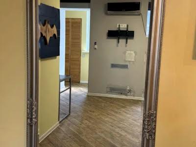 квартира за адресою Оноре де Бальзака вул., 65