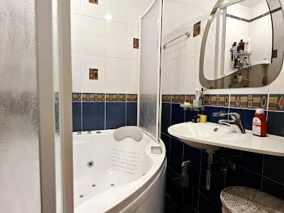 квартира за адресою Драгоманова вул., 14