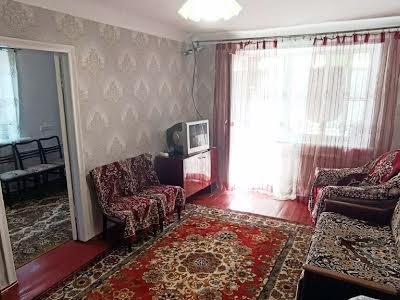 квартира по адресу Строителей ул., 27