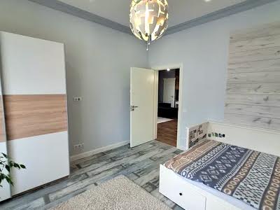 квартира за адресою Успішна вул., 18