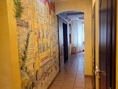 квартира за адресою Райдужний масив вул., 8