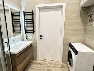 квартира за адресою Новака вул., 44