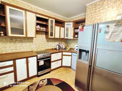 квартира за адресою Урлівська вул., 34