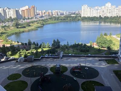 квартира за адресою Ревуцького вул., 40-В