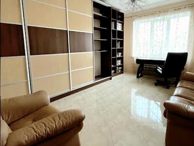 квартира по адресу Солнечная набережная ул. (Маршала Малиновского), 48