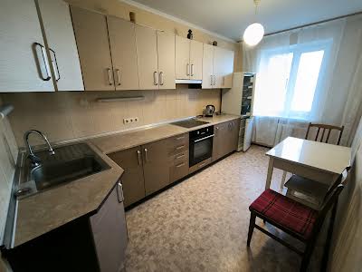 квартира за адресою Петра Радченка вул., 12