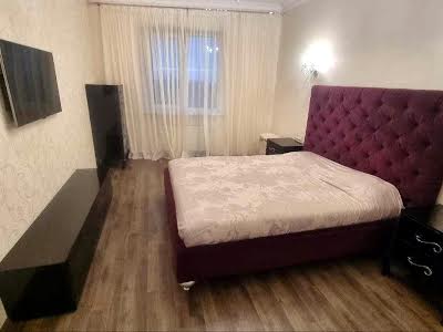 квартира за адресою Полігонна вул. (Погребняка), 10Б