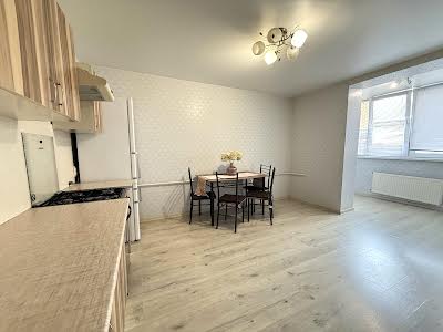 квартира за адресою Лесі Українки вул., 28